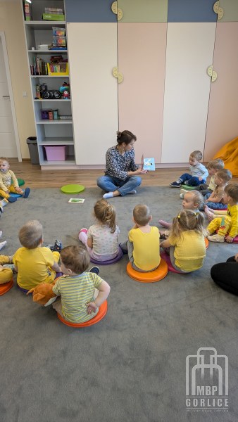 Biblioteka Gorlice, Żłobkowicze witają się z Króliczkiem